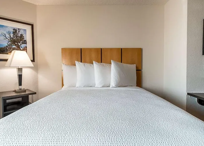Sss Worth Fossil Creek Hotel *